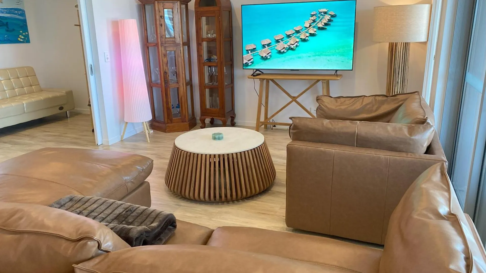 New Beach Luxury 3B 2B Unit - Ocean Views - 250M 2 Buddina Beach! 0*,