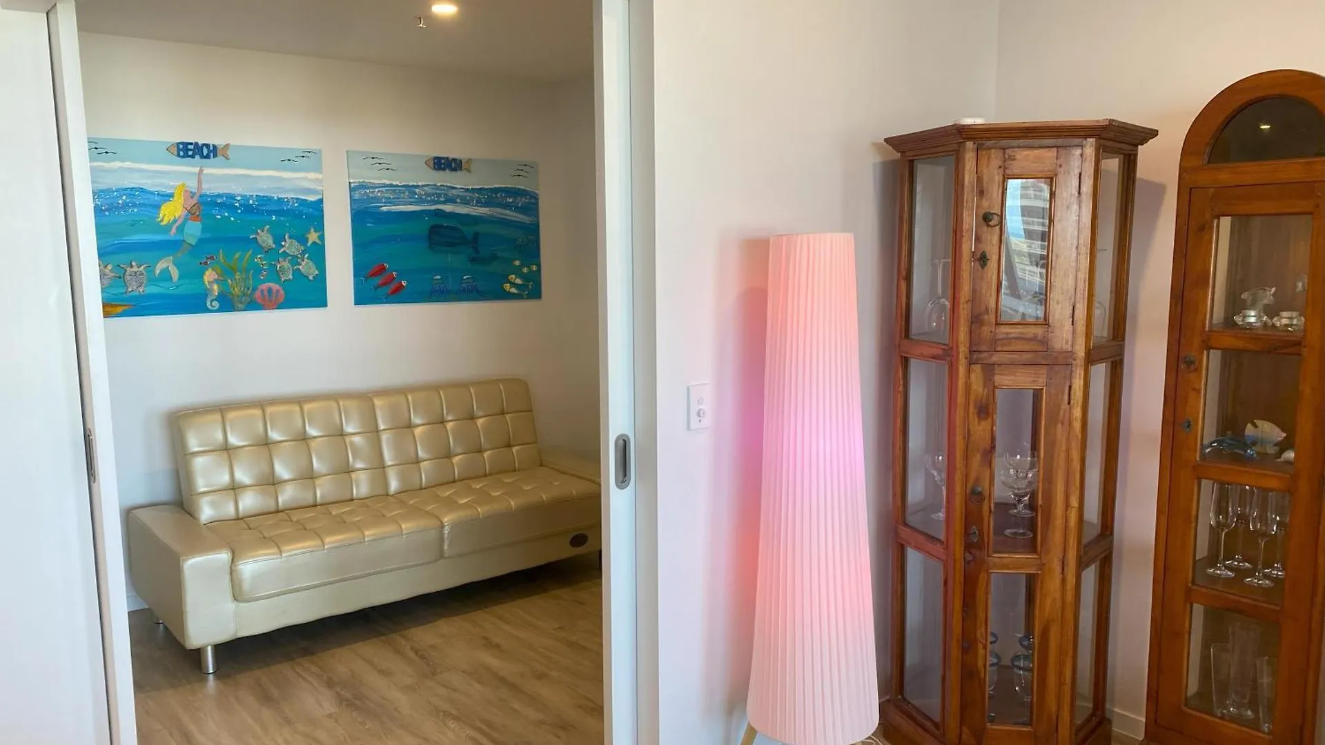 דירה New Beach Luxury 3B 2B Unit - Ocean Views - 250M 2 Buddina Beach! אוסטרליה