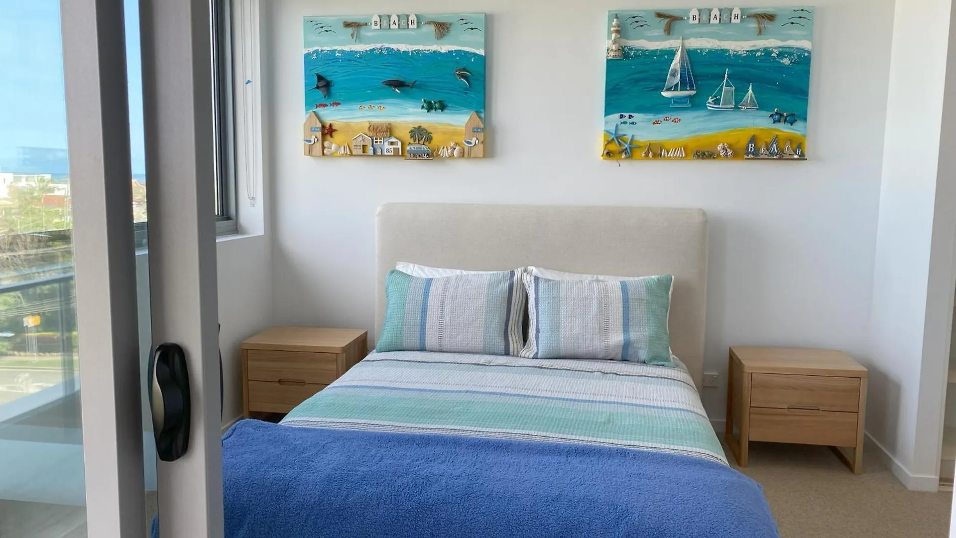 New Beach Luxury 3B 2B Unit - Ocean Views - 250M 2 Buddina Beach! 0*,  אוסטרליה