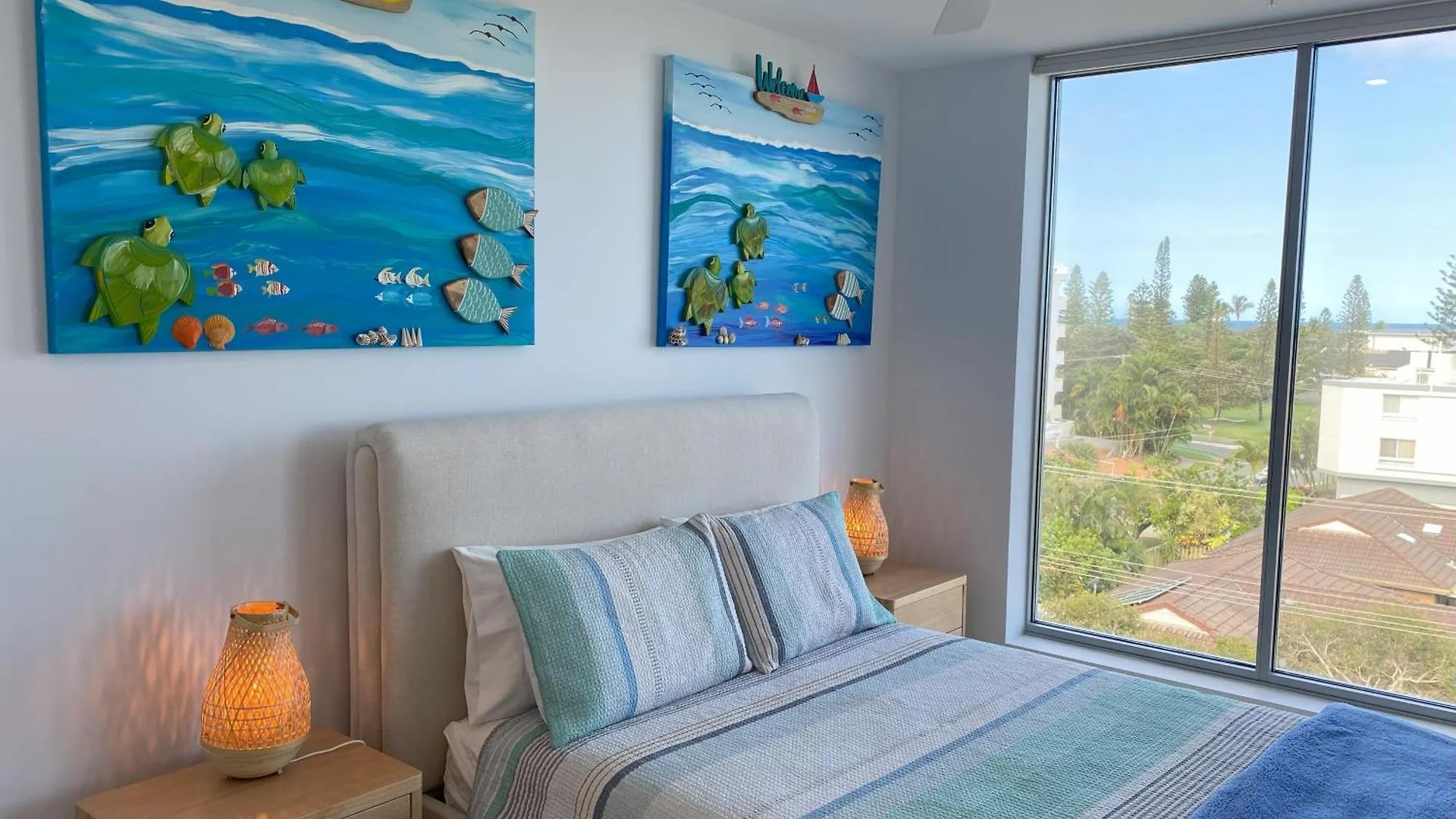 New Beach Luxury 3B 2B Unit - Ocean Views - 250M 2 Buddina Beach!