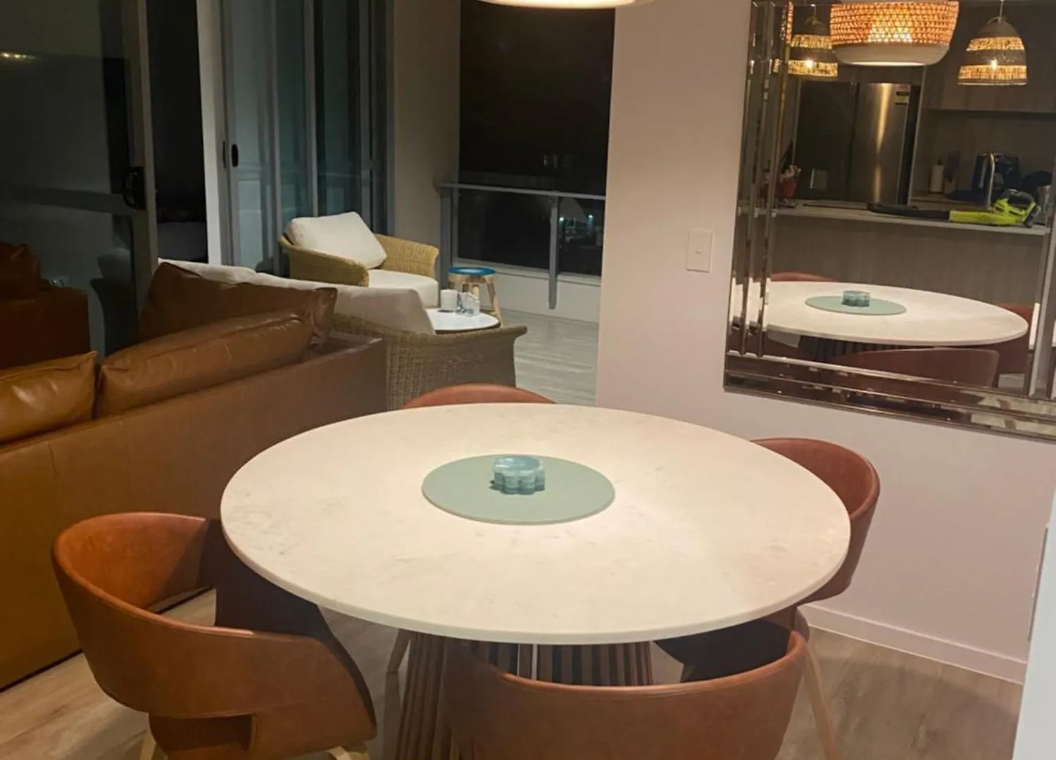 New Beach Luxury 3B 2B Unit - Ocean Views - 250M 2 Buddina Beach! דירה