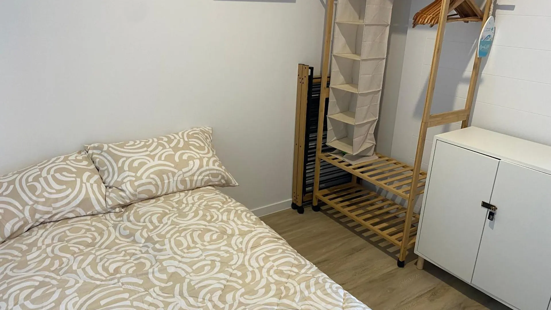 New Beach Luxury 3B 2B Unit - Ocean Views - 250M 2 Buddina Beach! 0*,  אוסטרליה