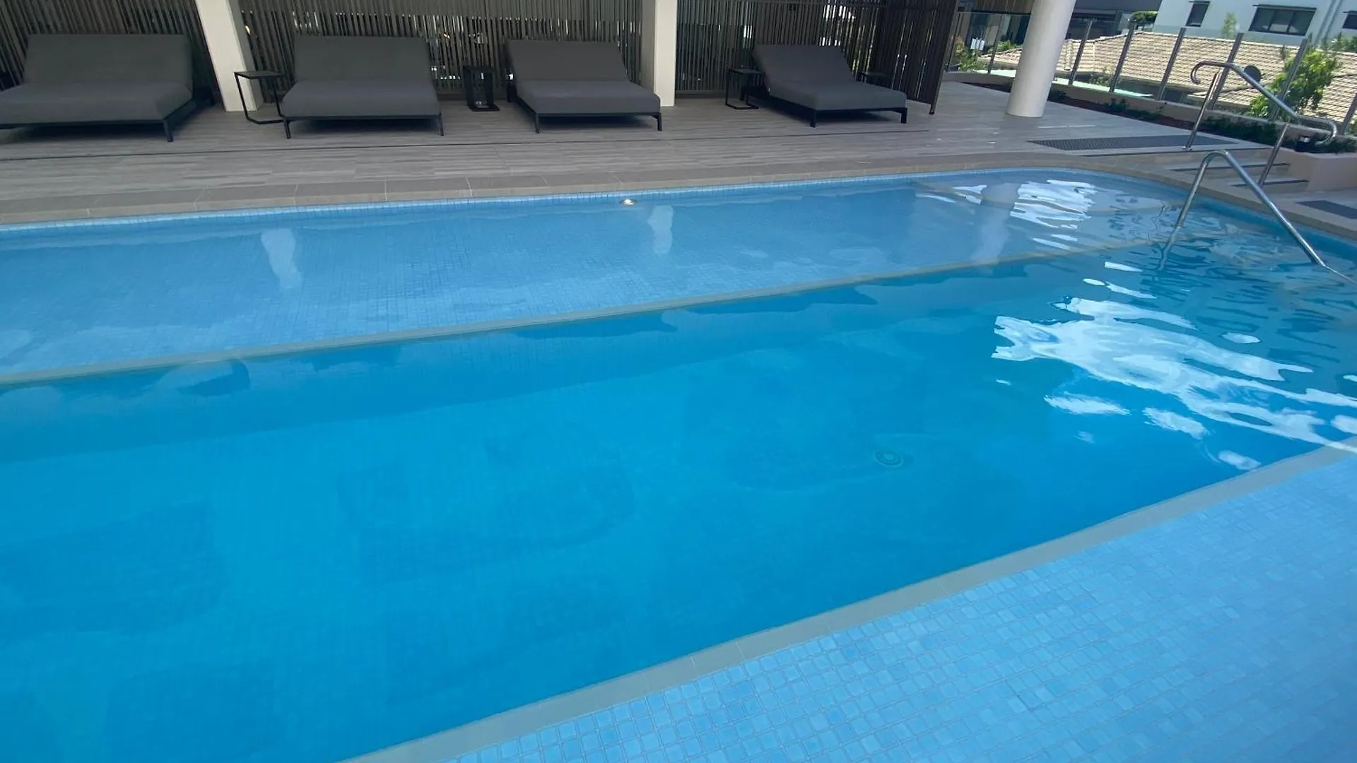 דירה New Beach Luxury 3B 2B Unit - Ocean Views - 250M 2 Buddina Beach!